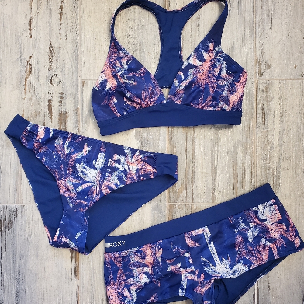 Roxy Swim Suit with 2 Bottom Options, never worn!